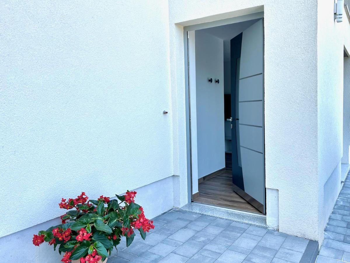 Apartment Zen Zgornje Skofije Exterior foto